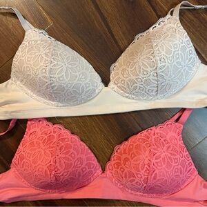 Bundle of 2 Maidenform Lace Bras Size Small